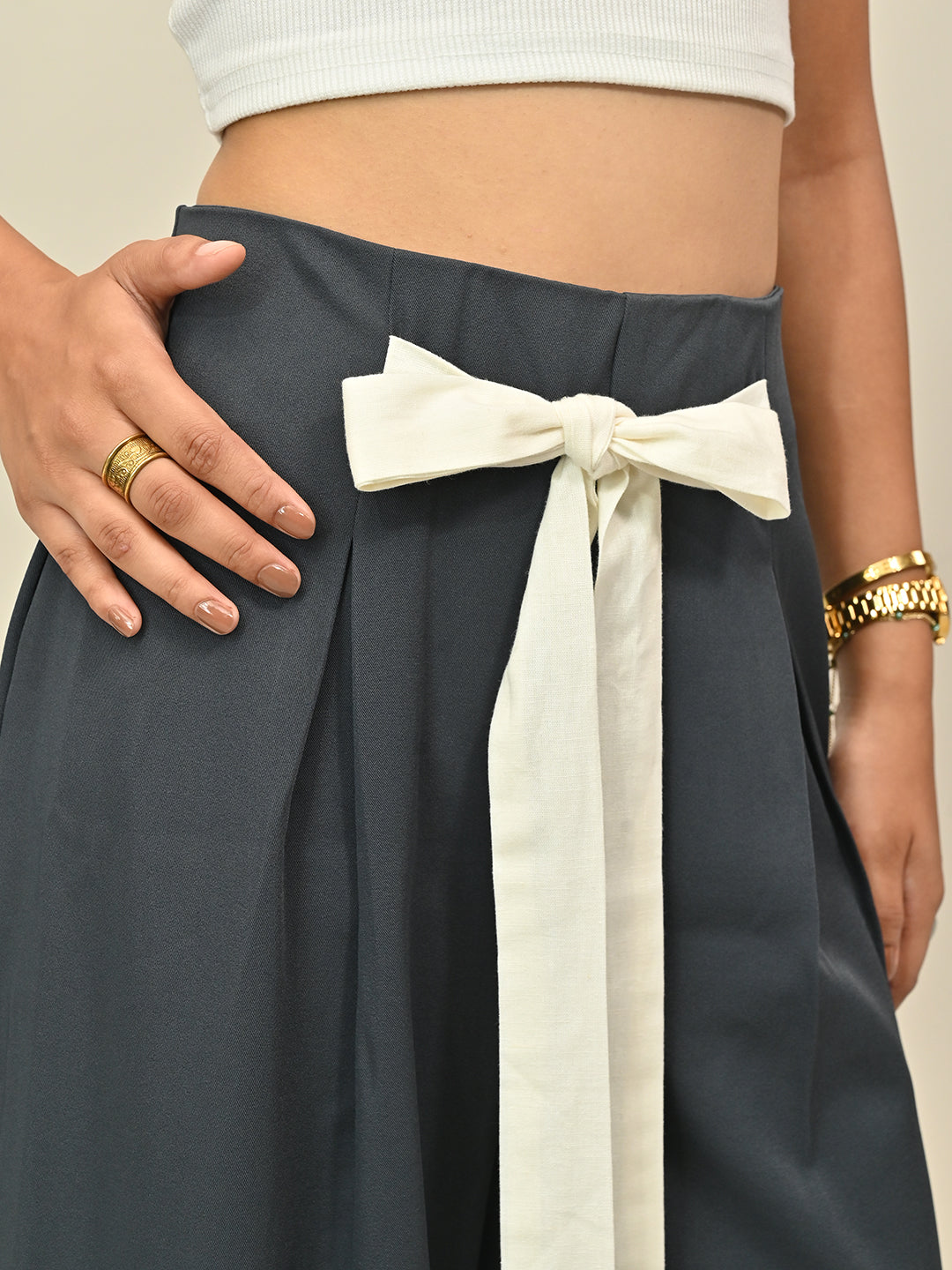 GREY CONTRAST BELT PANT