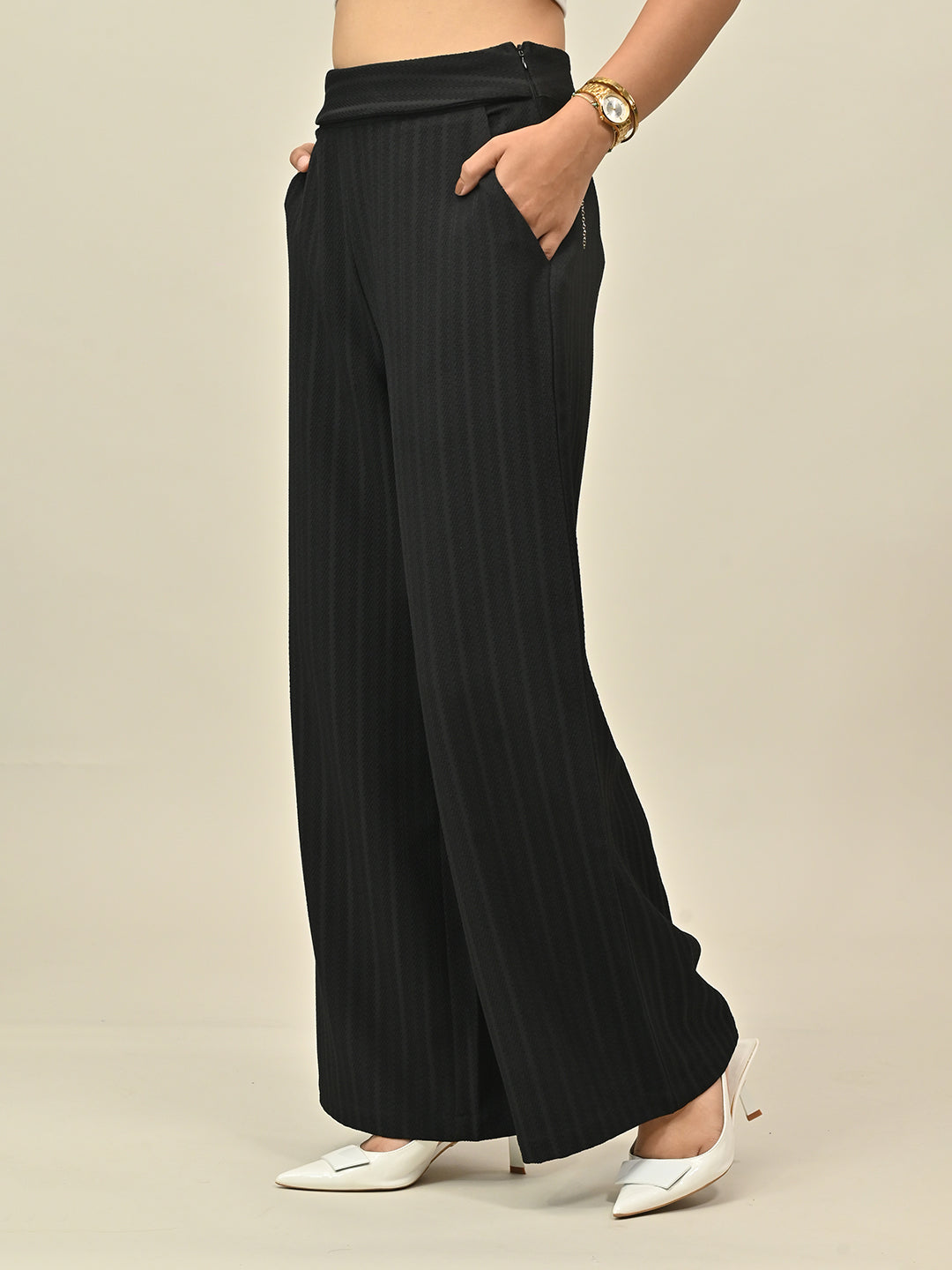 BLACK STRAIGHT FIT PANTS