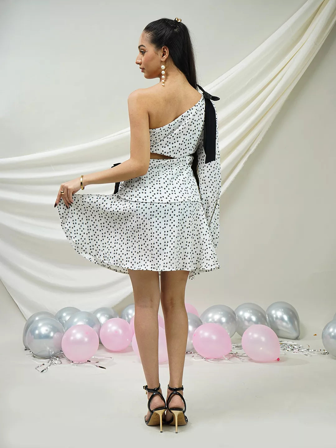 One-Shoulder Floral Ruffle Dress