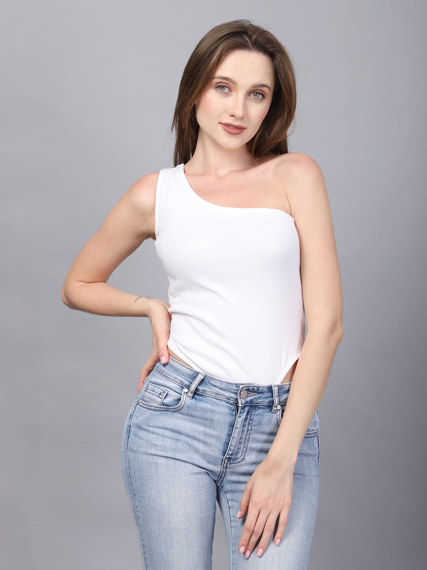 WHITE ONE SHOULDER BODYSUIT