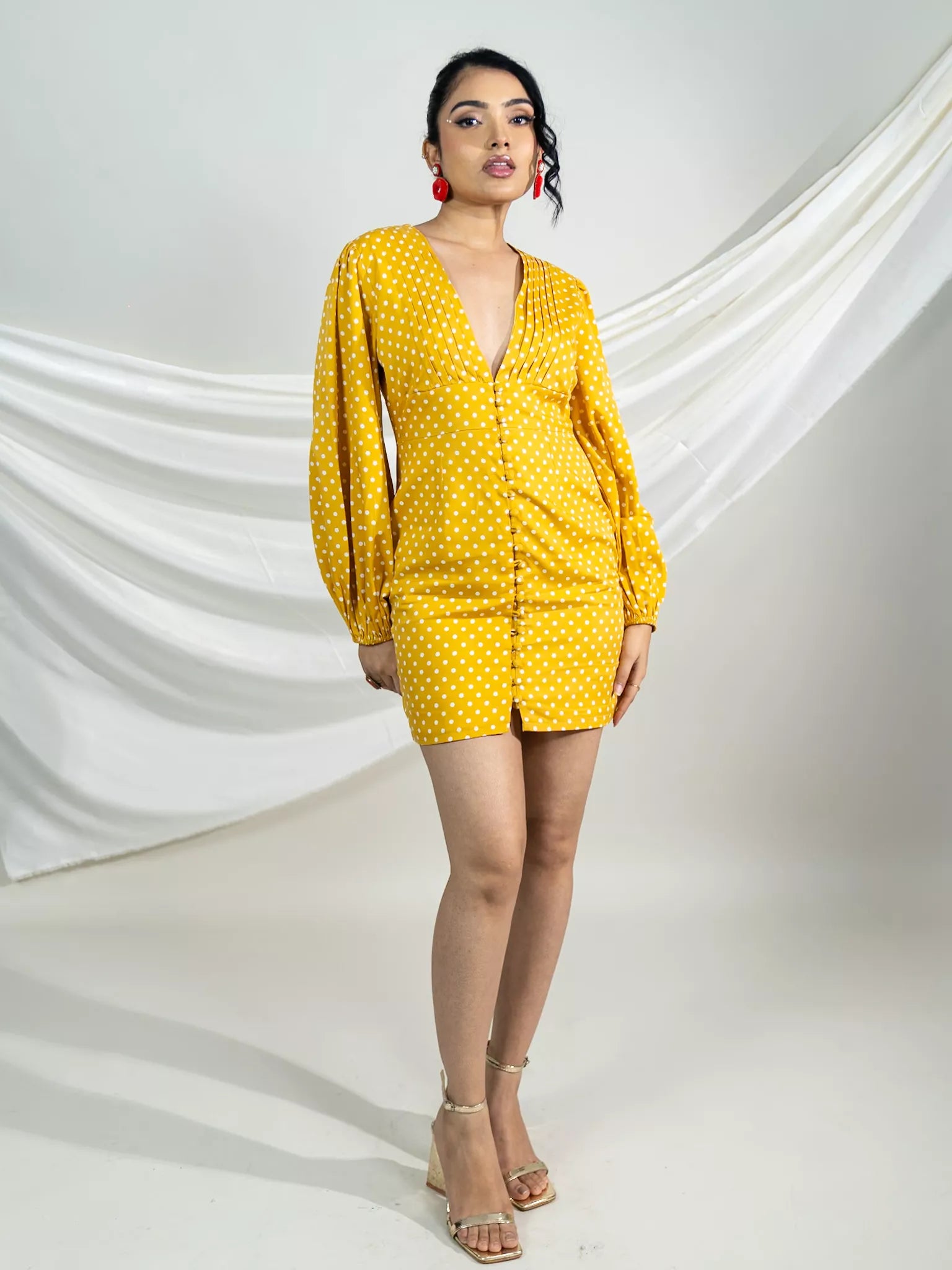 Mustard Muse V-neck Bodycon Dress SWISH'IN Mustard Muse V-neck Bodycon Dress SWISH'IN