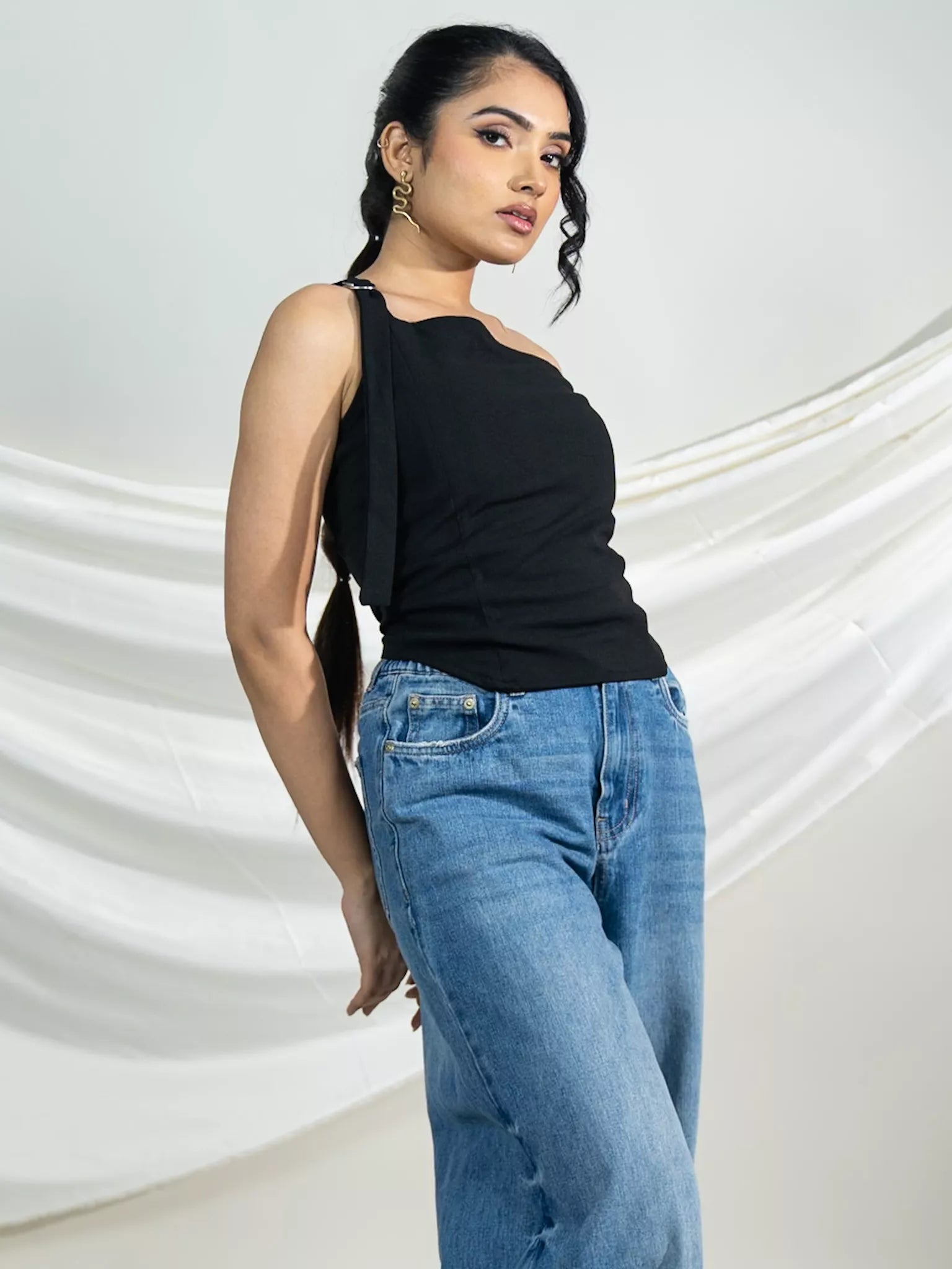 Black One Shoulder D Ring Top