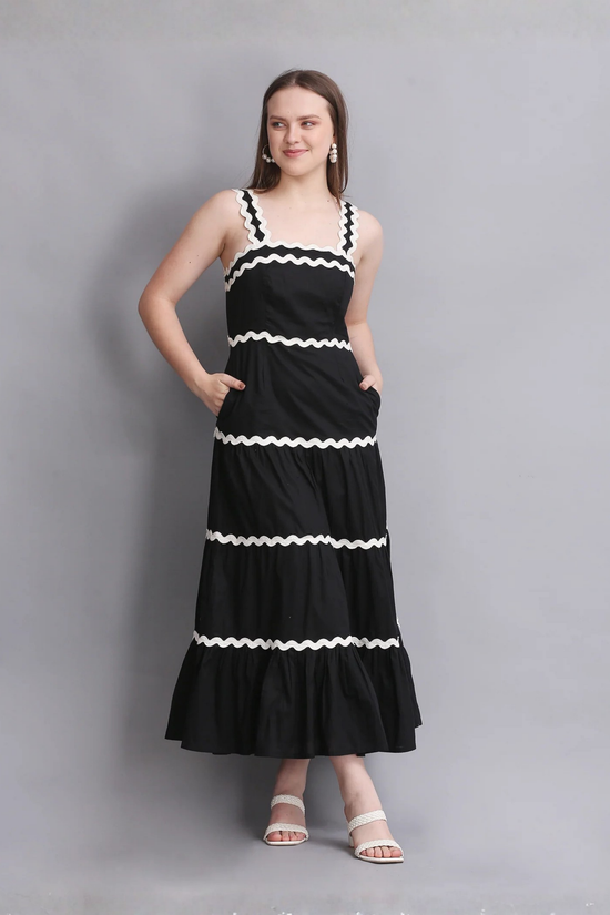 Black Spiral Lace Maxi Dress