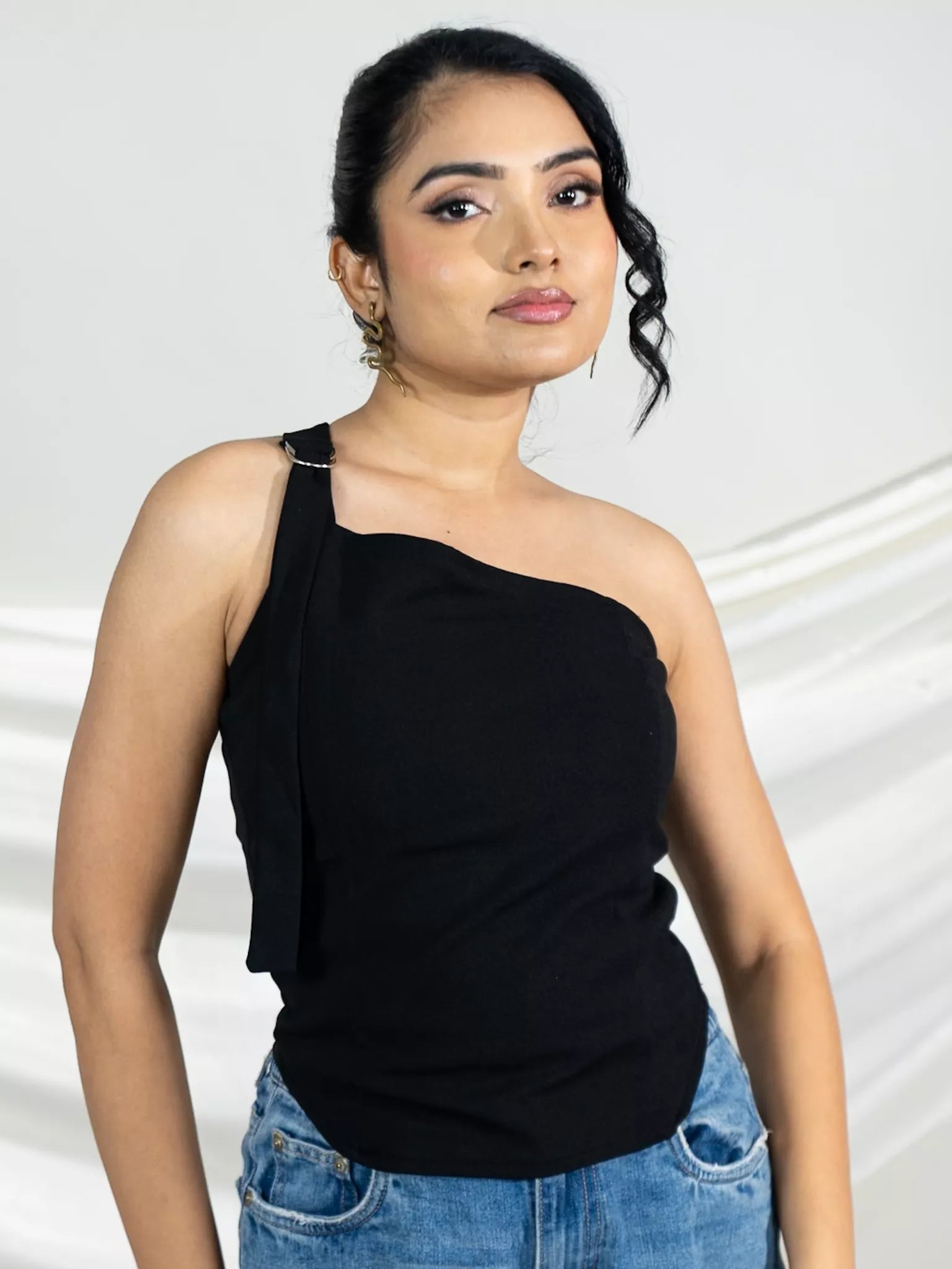 Black One Shoulder D Ring Top