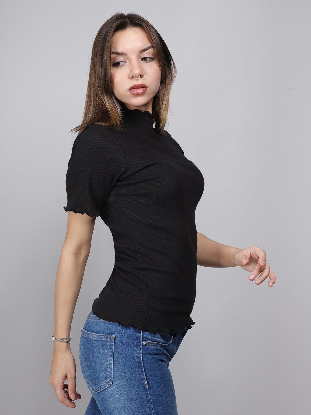 BLACK HALF SLEEVE RIB TOP