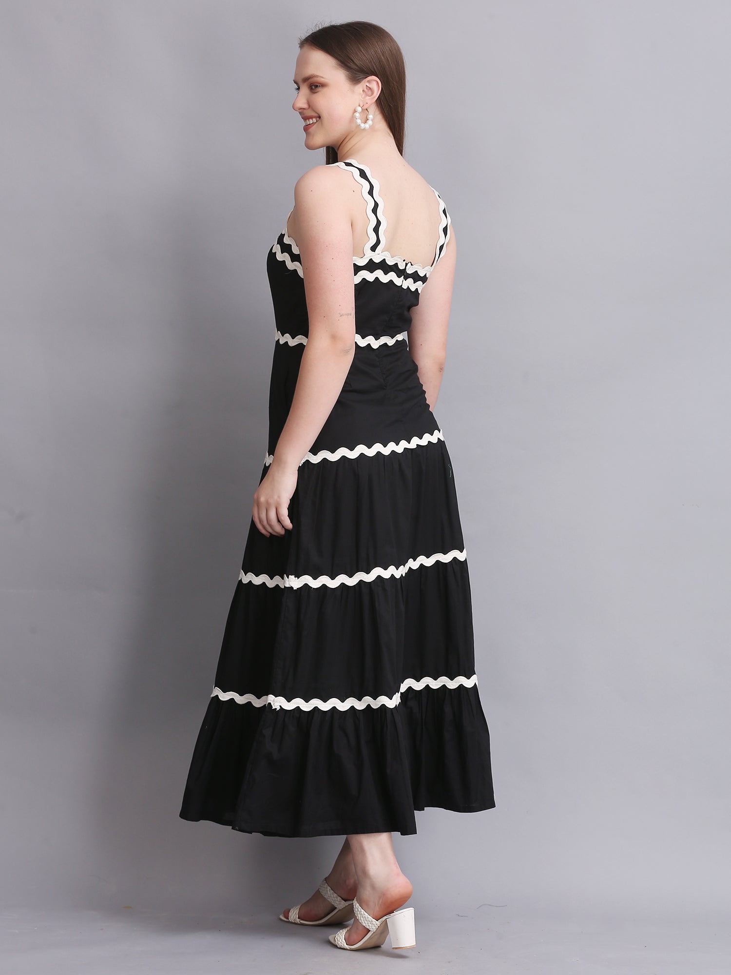 BLACK SPIRAL LACE MAXI DRESS