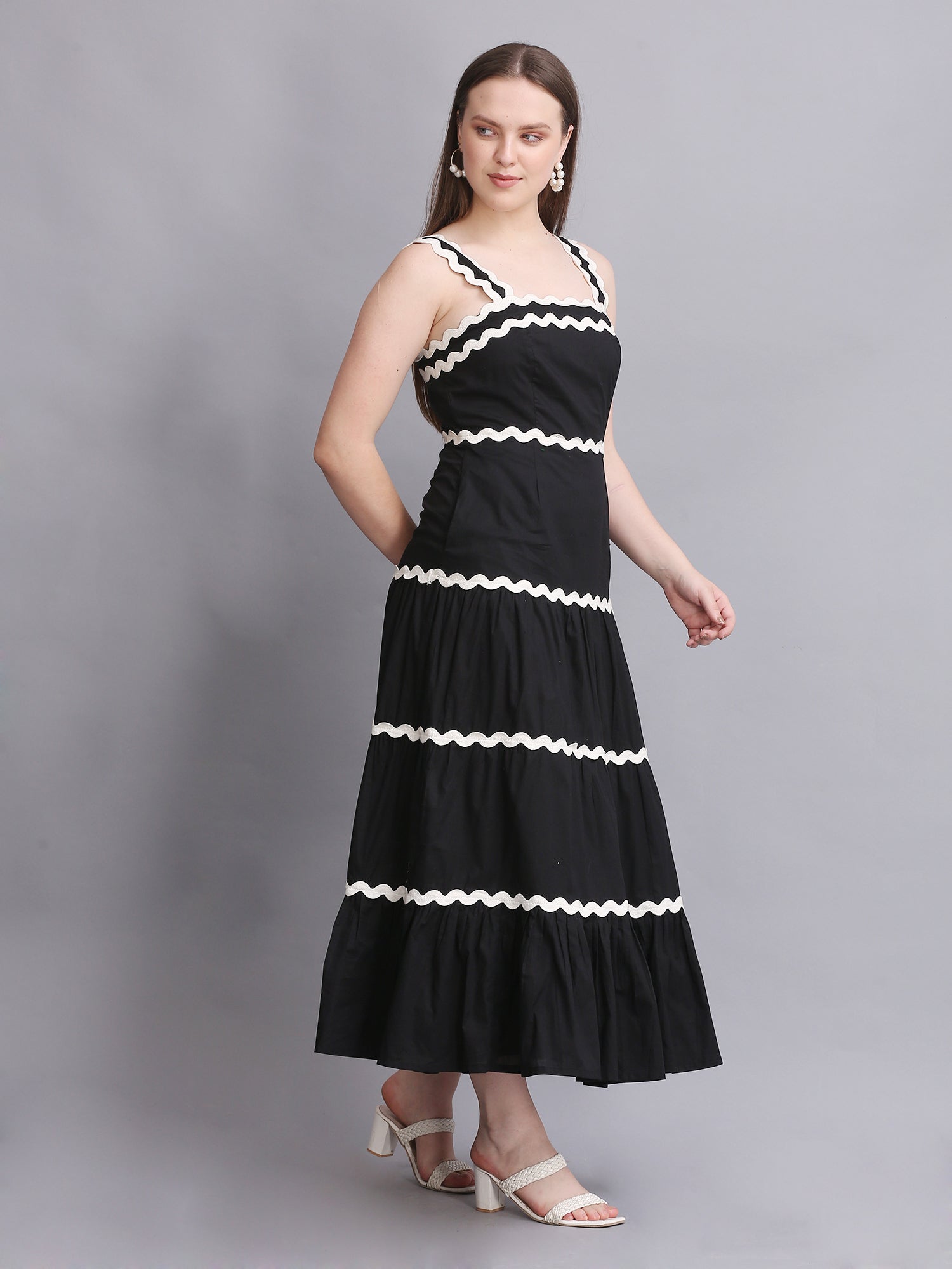 BLACK SPIRAL LACE MAXI DRESS