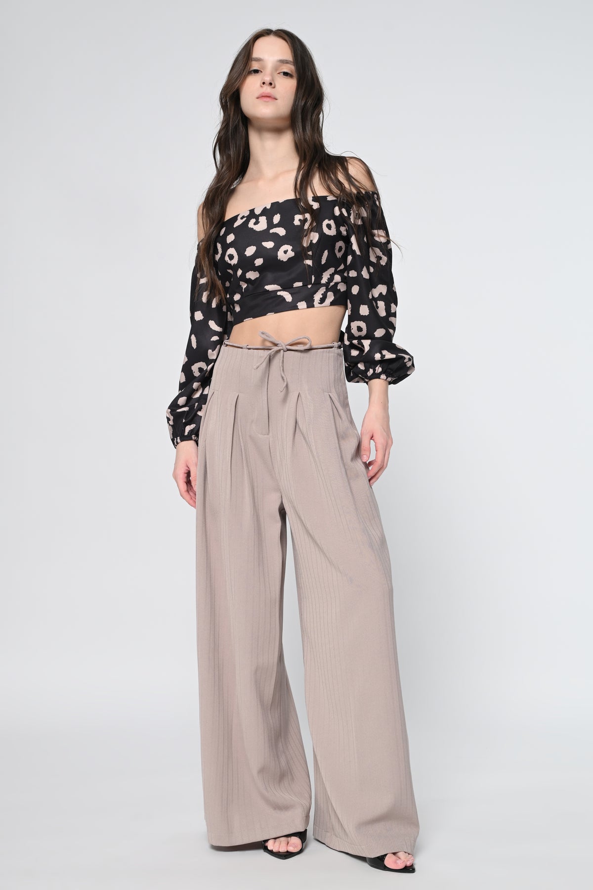 Modern Muse Printed Crop Top & Wide-Leg Pants Co-Ord Set