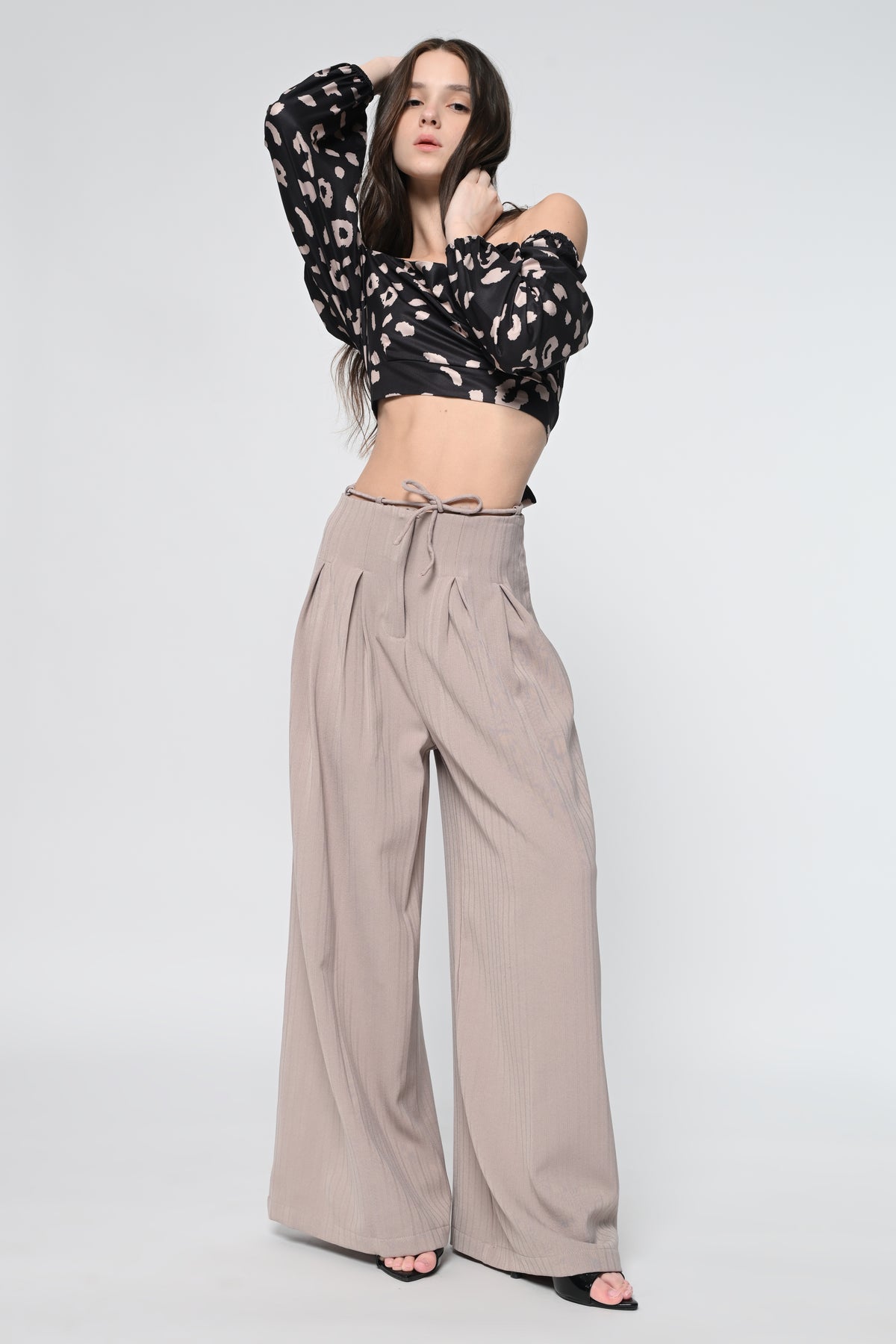 Modern Muse Printed Crop Top & Wide-Leg Pants Co-Ord Set