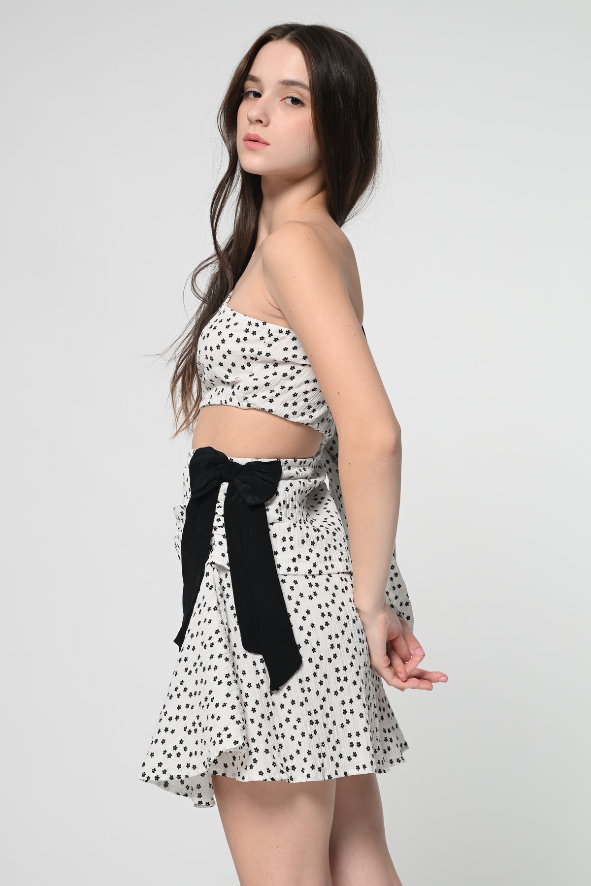 One-Shoulder Floral Ruffle Dress
