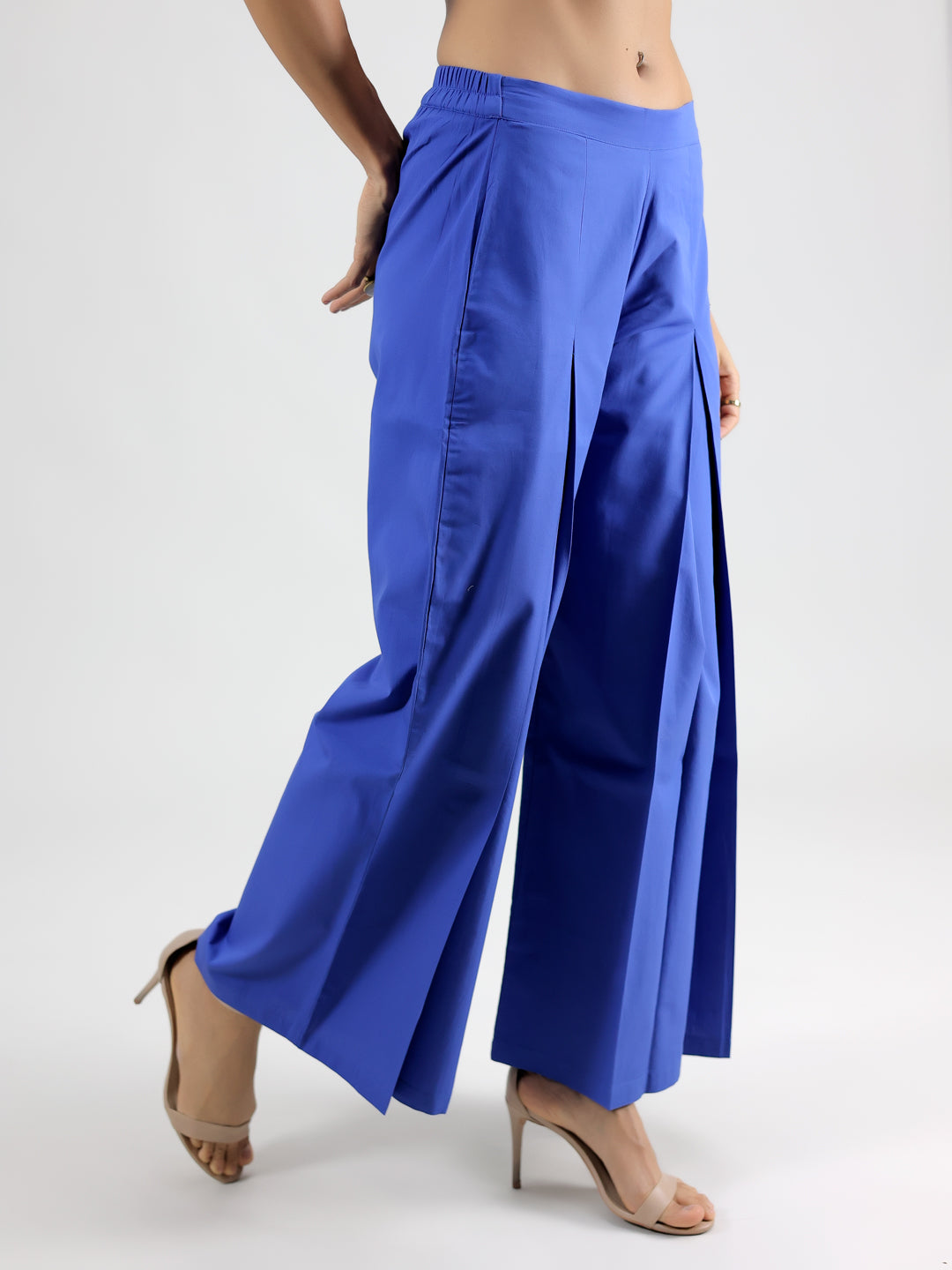 BLUE FRONT PLEASTED PANT