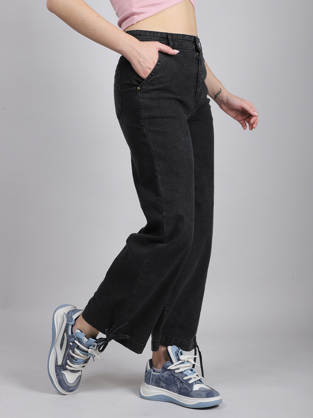 MID WAIST BLACK DENIM JEANS