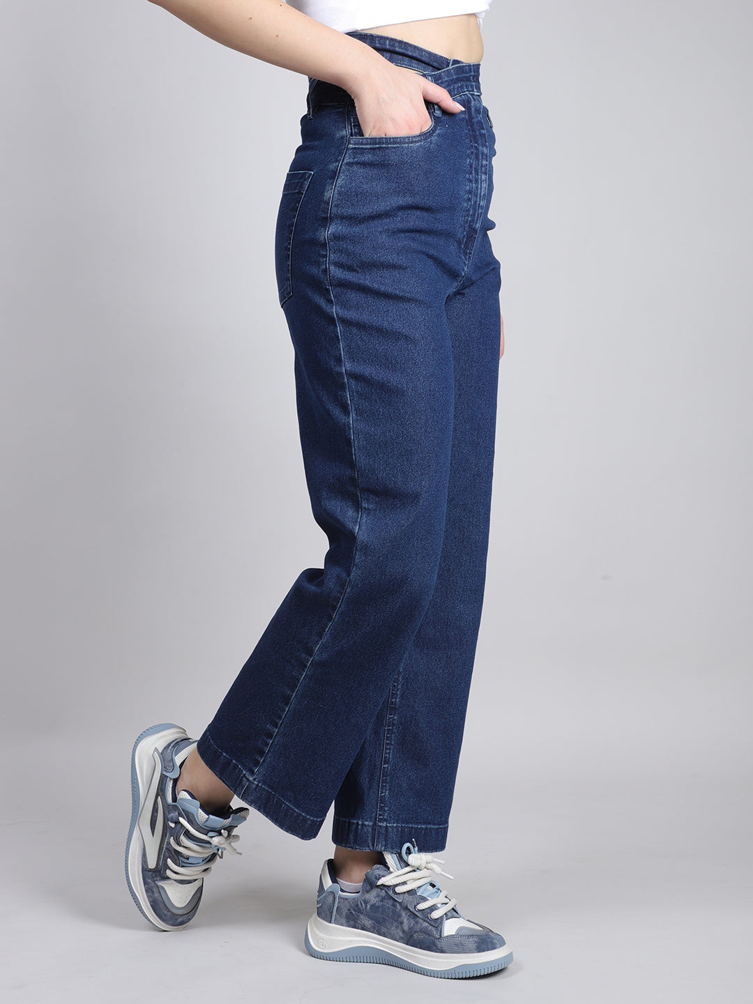 STRAIGHT FIT LONG BELTED JEANS