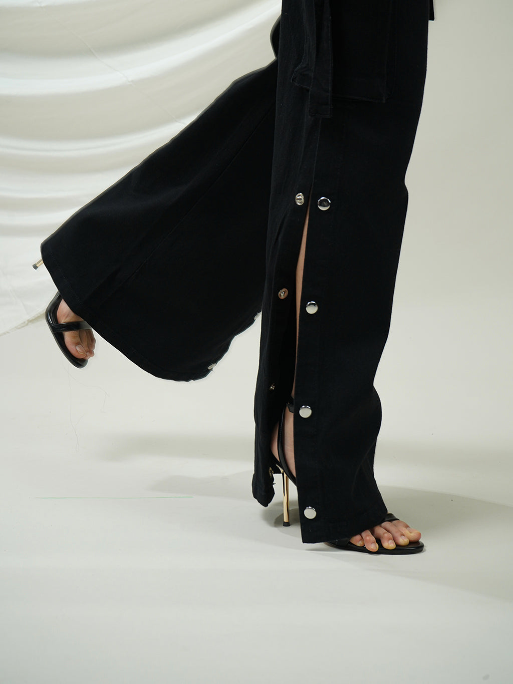 Noir Edition Flare Denim