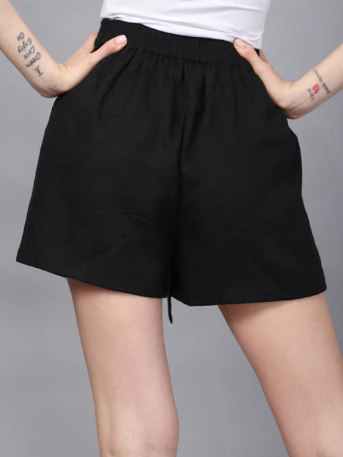 Black Front Knot Short