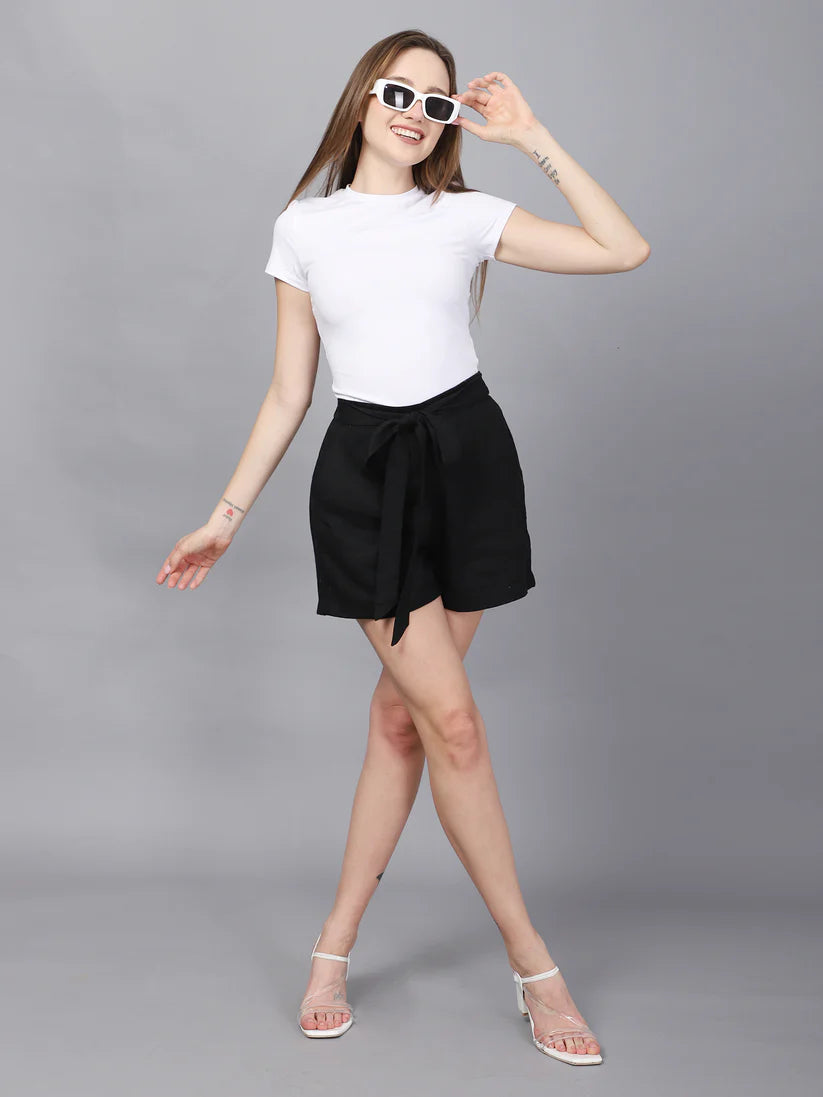 Black Front Knot Short