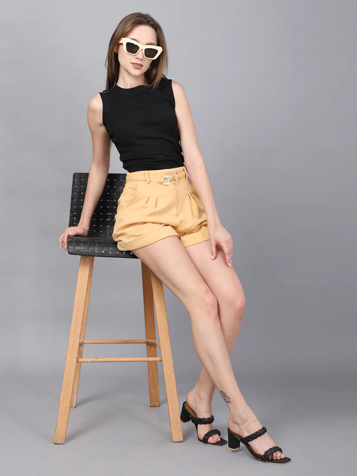 Beige Buckel High-Rise Short