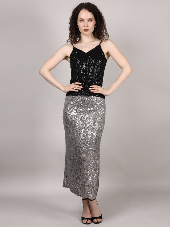 BLACK SEQUINS V NECK TOP