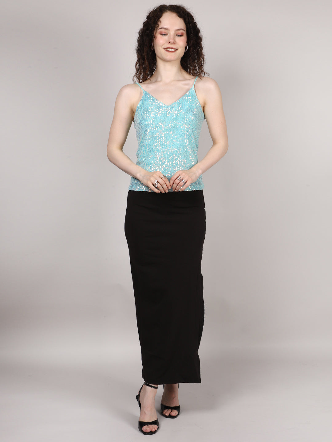 BLUE SEQUINS V NECK TOP