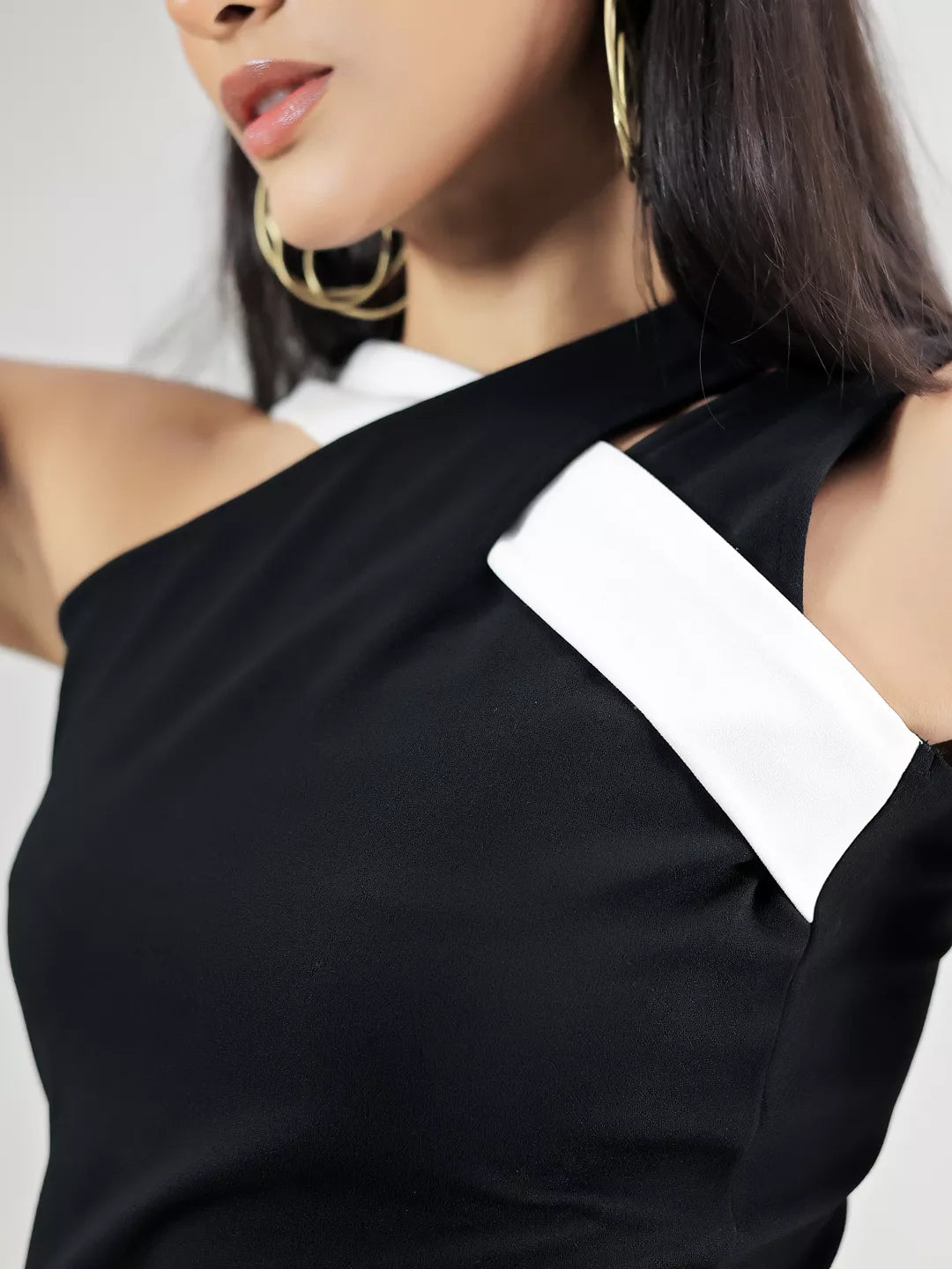 Black Front Cris Cross Top