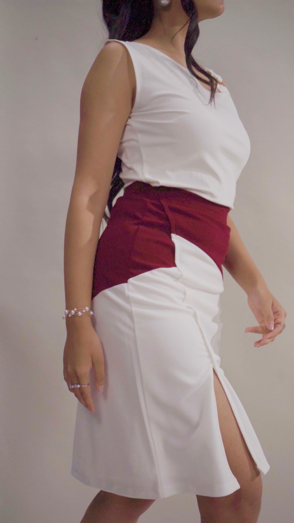 White Maroon Slit Skirt
