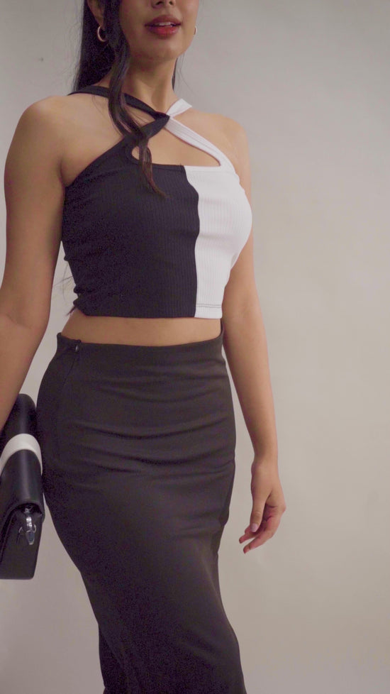 Black And White Front Cross Tank Top