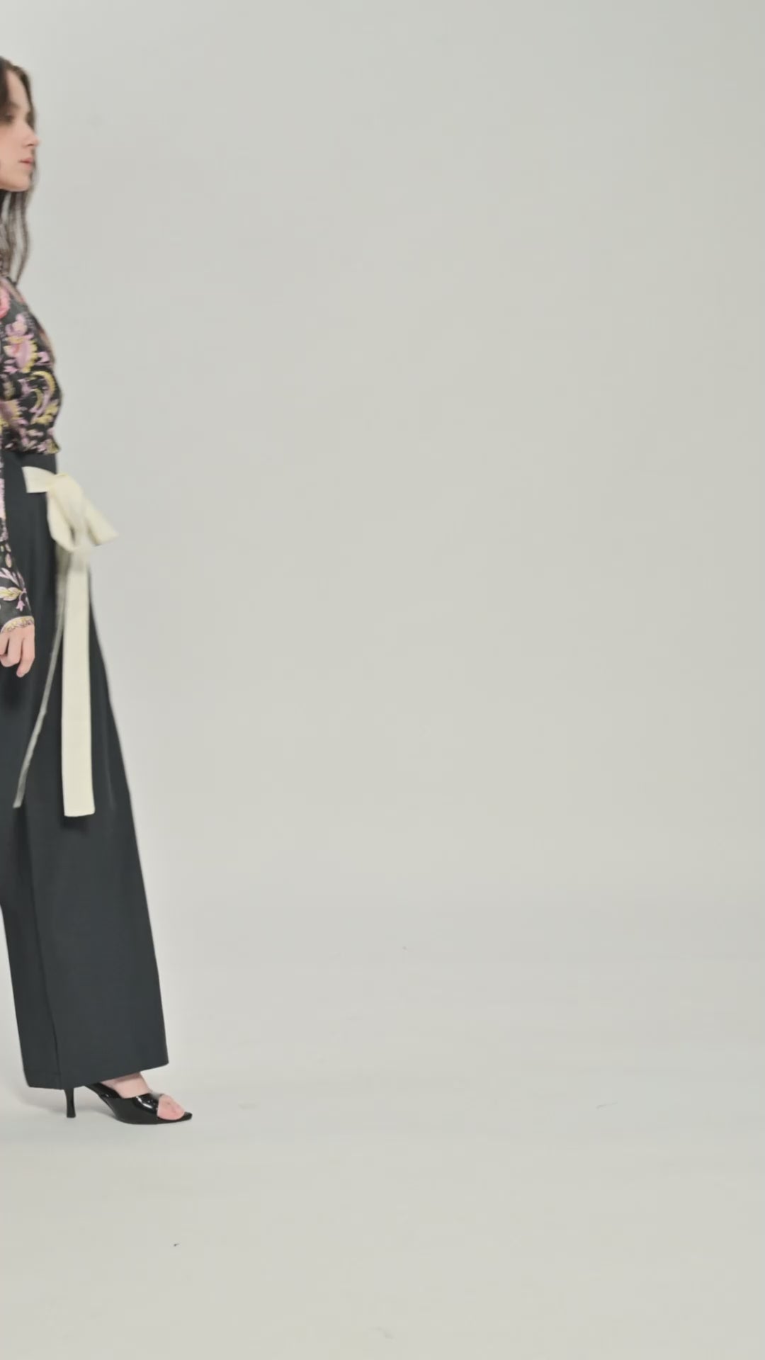 Grey Contrast Belt Pant